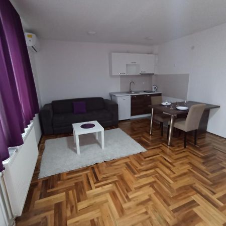 Sunny Apartment Ni Exterior foto